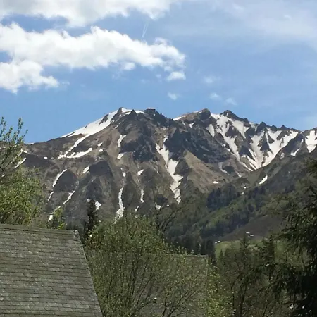 Le Balcon Du Sancy: Weekly Mountain Retreat
